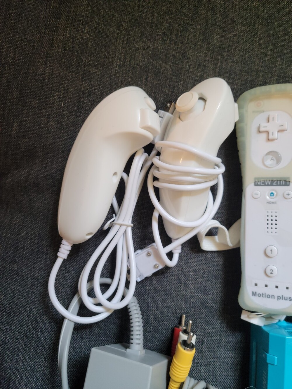 WII Bundle - Picture 4 of 6